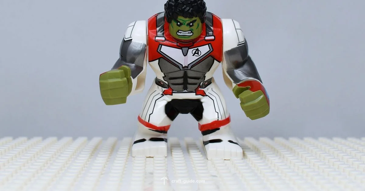 Henry Minecraft Movie - Craft Guide