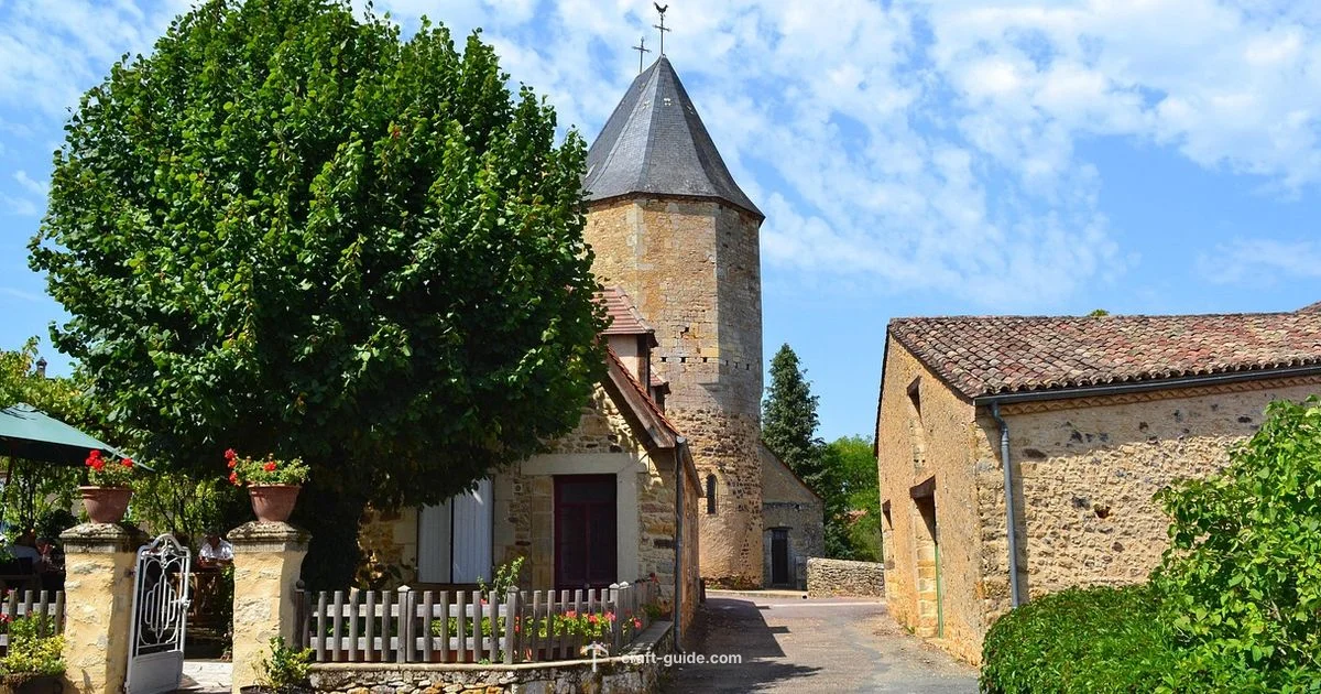 Medieval Village Build - Craft Guide