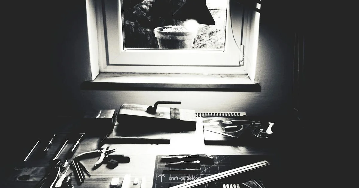 Crafting a Pickaxe - Craft Guide